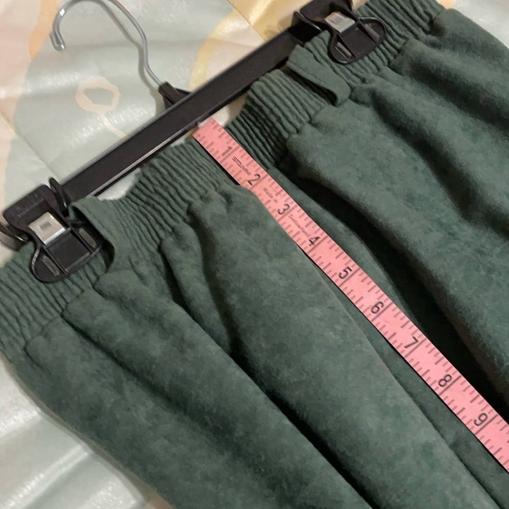 Like new only wore 2 times clearing clothes out